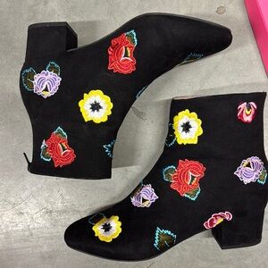 Floral Embroidered Black Ankle Boots